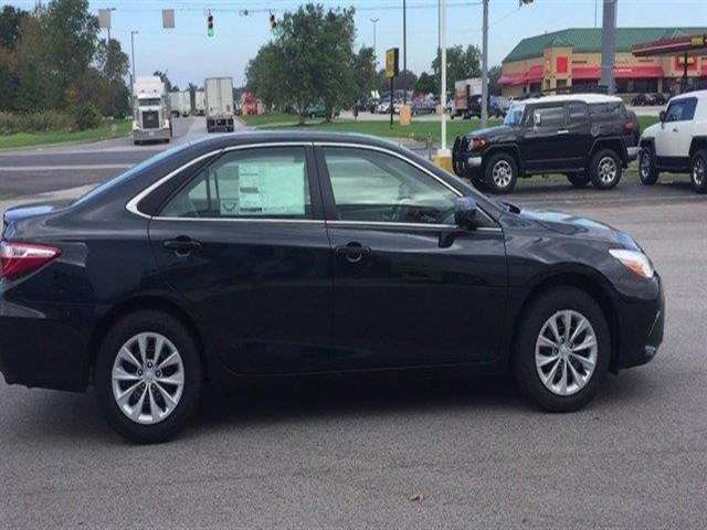 2017 Toyota Camry LE 4Dr Sedan